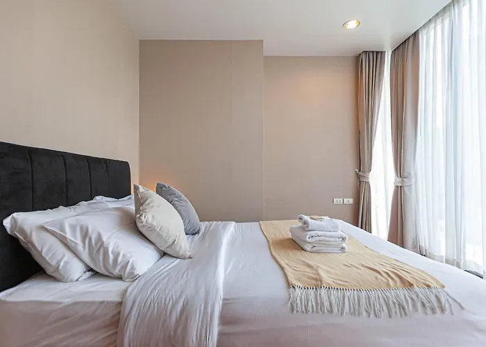 Vibe Thonglor Rooftop Sky Pool Апартаменты