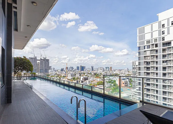Vibe Thonglor Rooftop Sky Pool * Бангкок