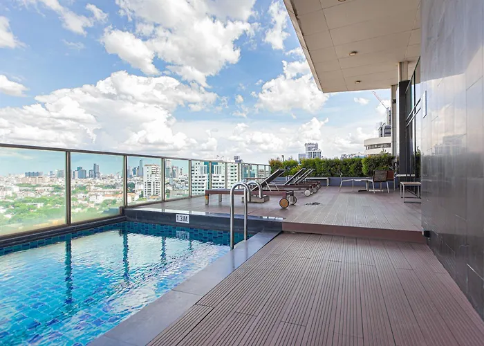 Vibe Thonglor Rooftop Sky Pool *
