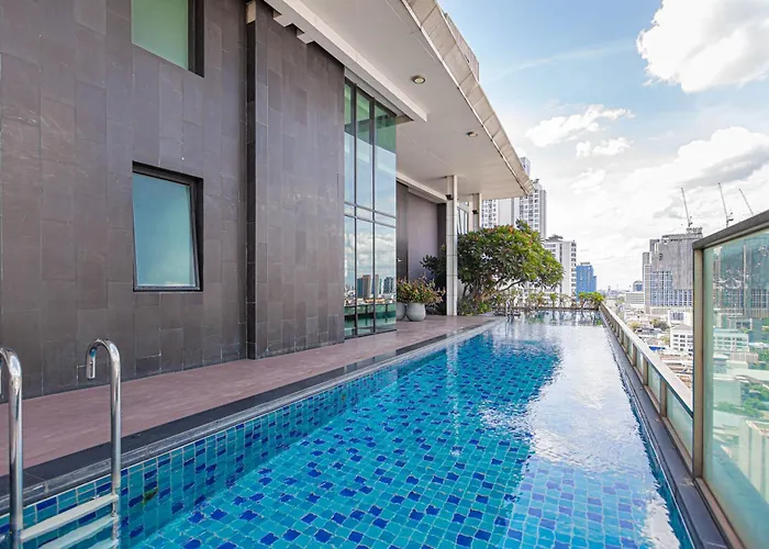 Vibe Thonglor Rooftop Sky Pool Бангкок